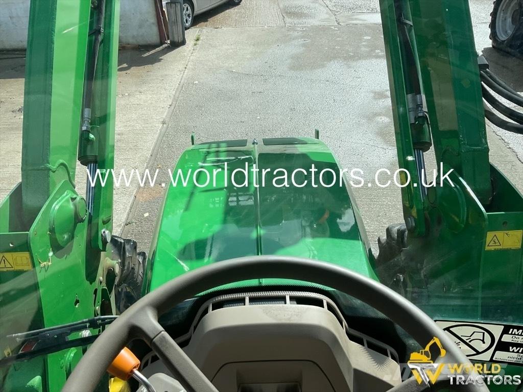 John Deere 6120 M Traktory