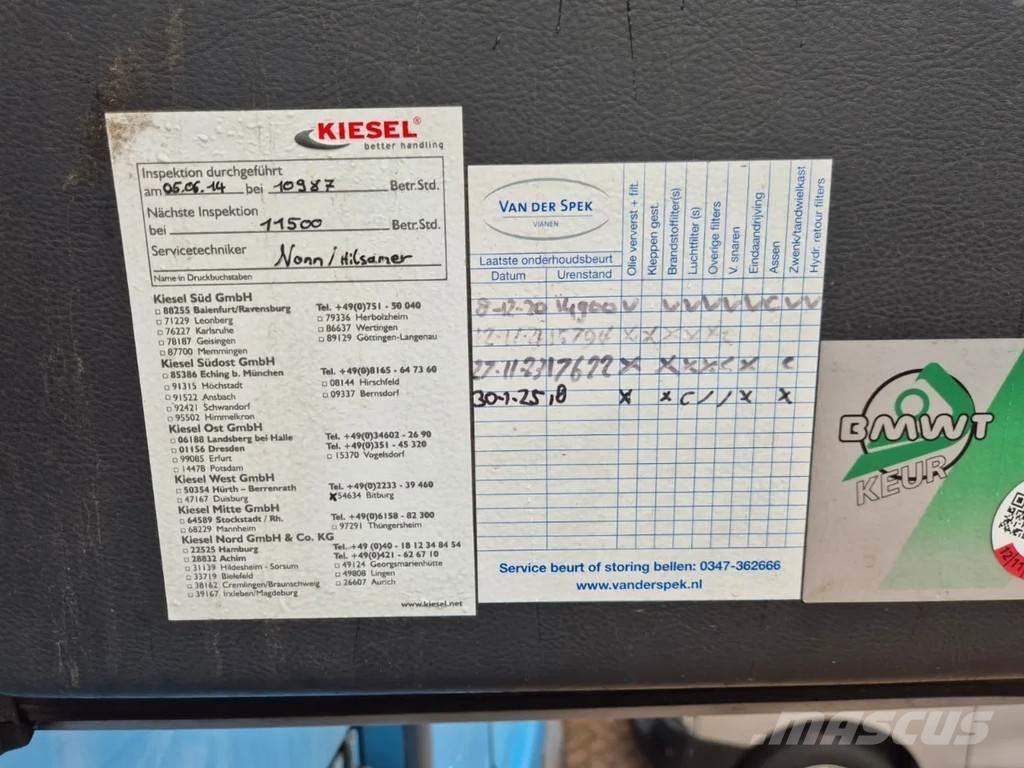 Fuchs MHL454 Stroje pro manipulaci s odpadem
