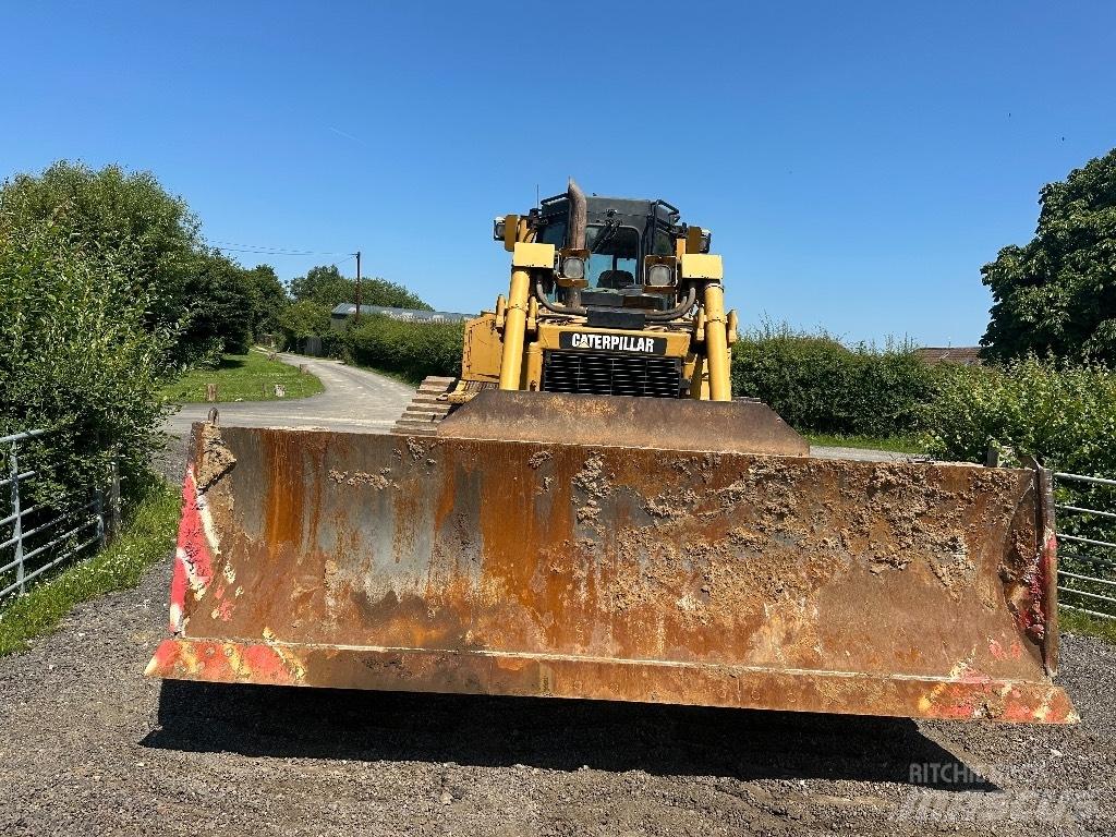 CAT D 6 T LGP Pásové dozery