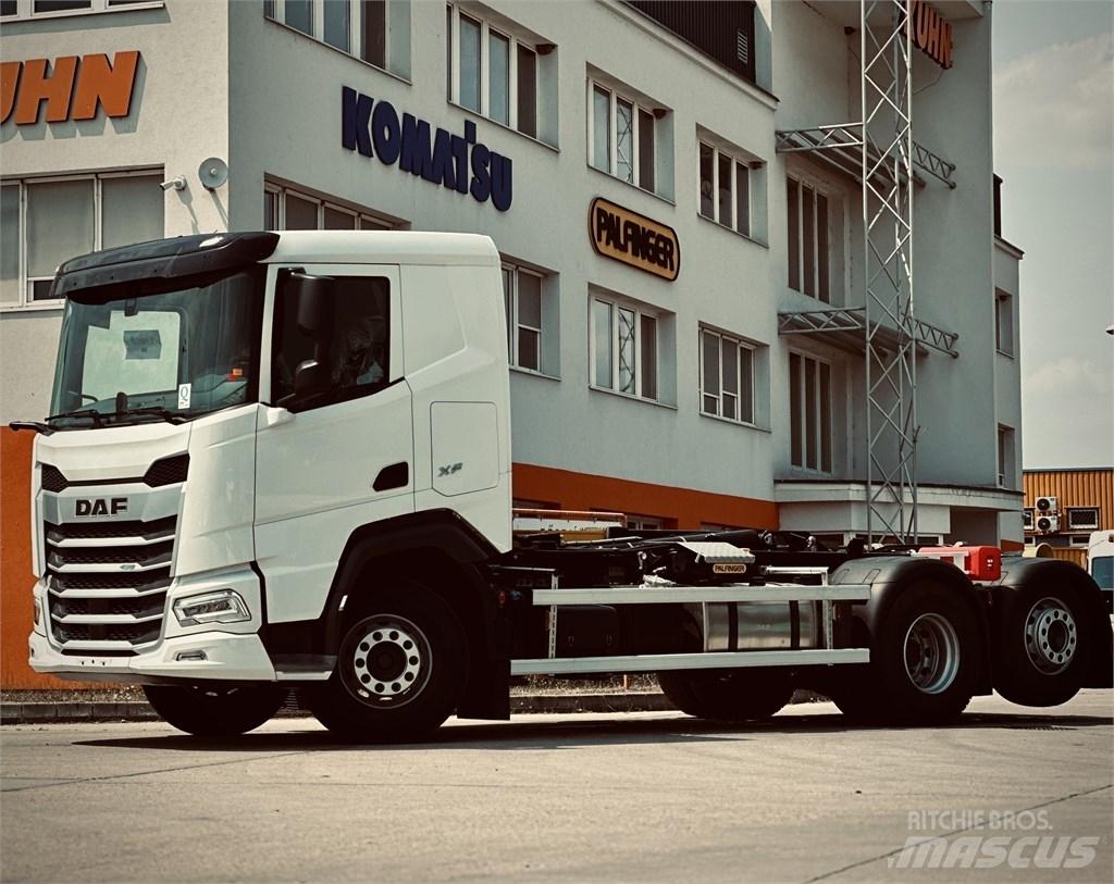 DAF XF 450 Příslušenství pro manipulaci s nákladem