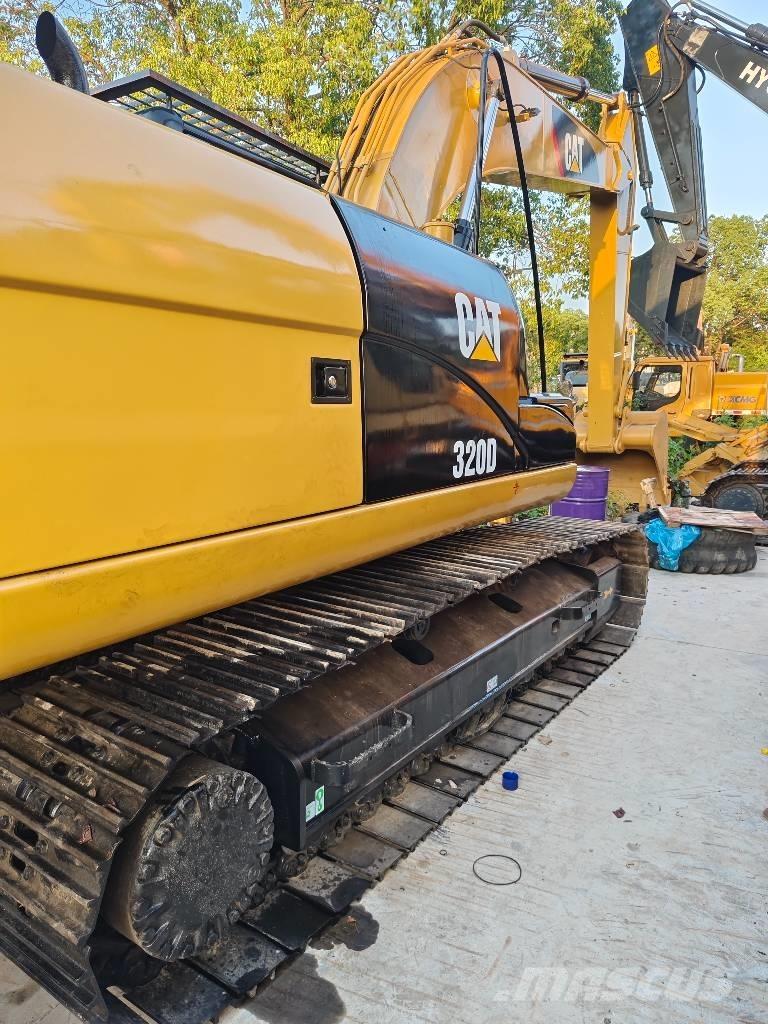CAT 320 D Pásová rýpadla