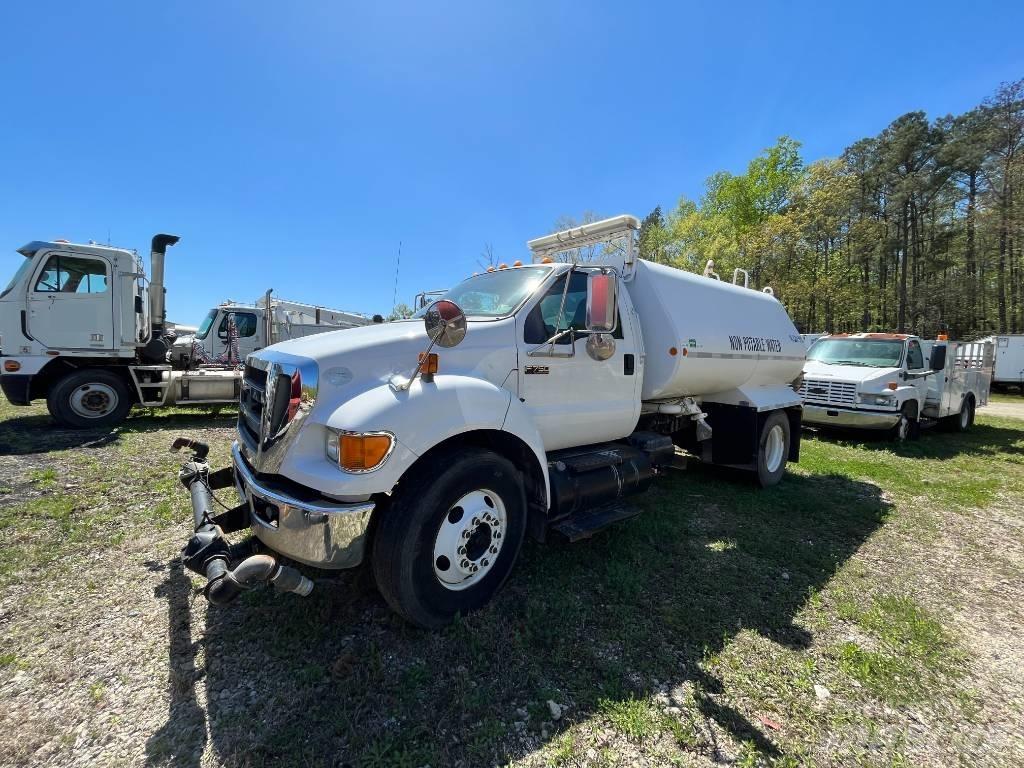 Ford F 750 XL SD Cisterny na vodu