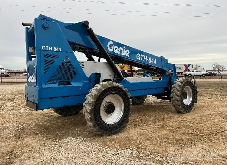 Genie GTH844 Teleskopické manipulátory