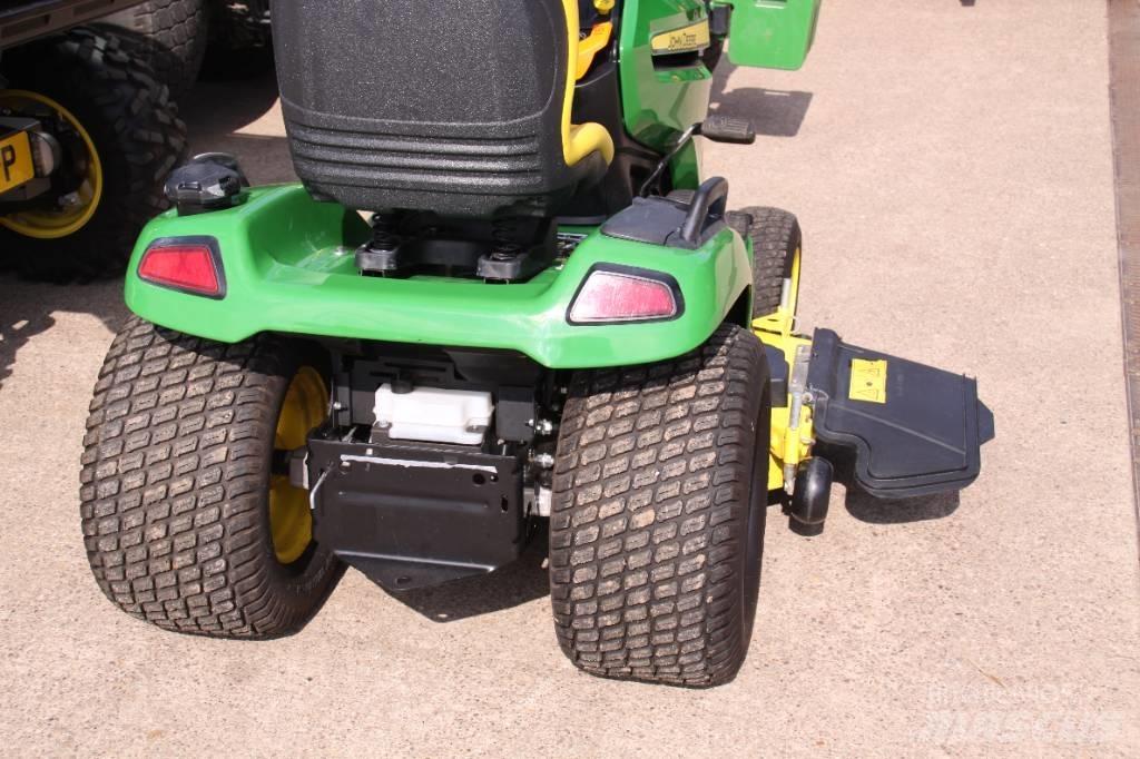 John Deere X 590 Samojízdné sekačky