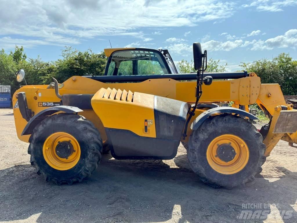 JCB 535-125 Teleskopické kolové nakladače