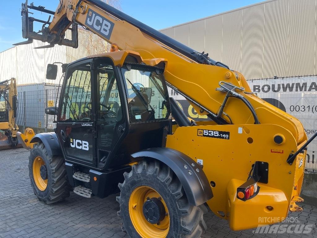 JCB 535-140 Hiviz Teleskopické manipulátory