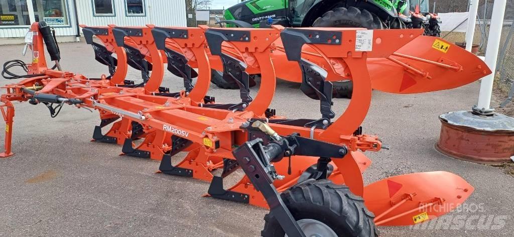 Kubota RM 2005 Oboustranné pluhy