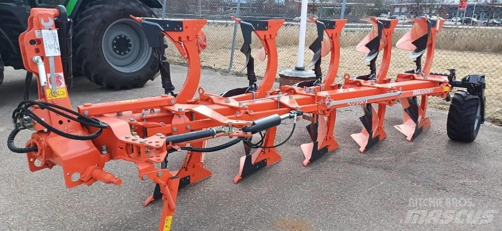 Kubota RM 2005 Oboustranné pluhy