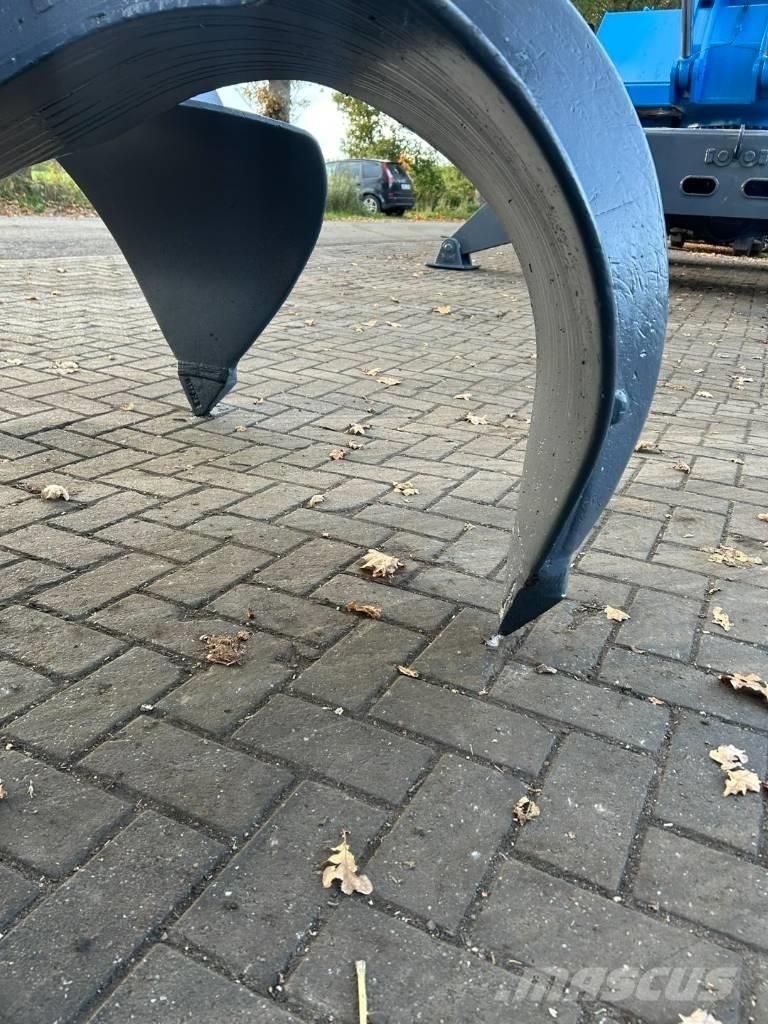 Fuchs 340 Stroje pro manipulaci s odpadem
