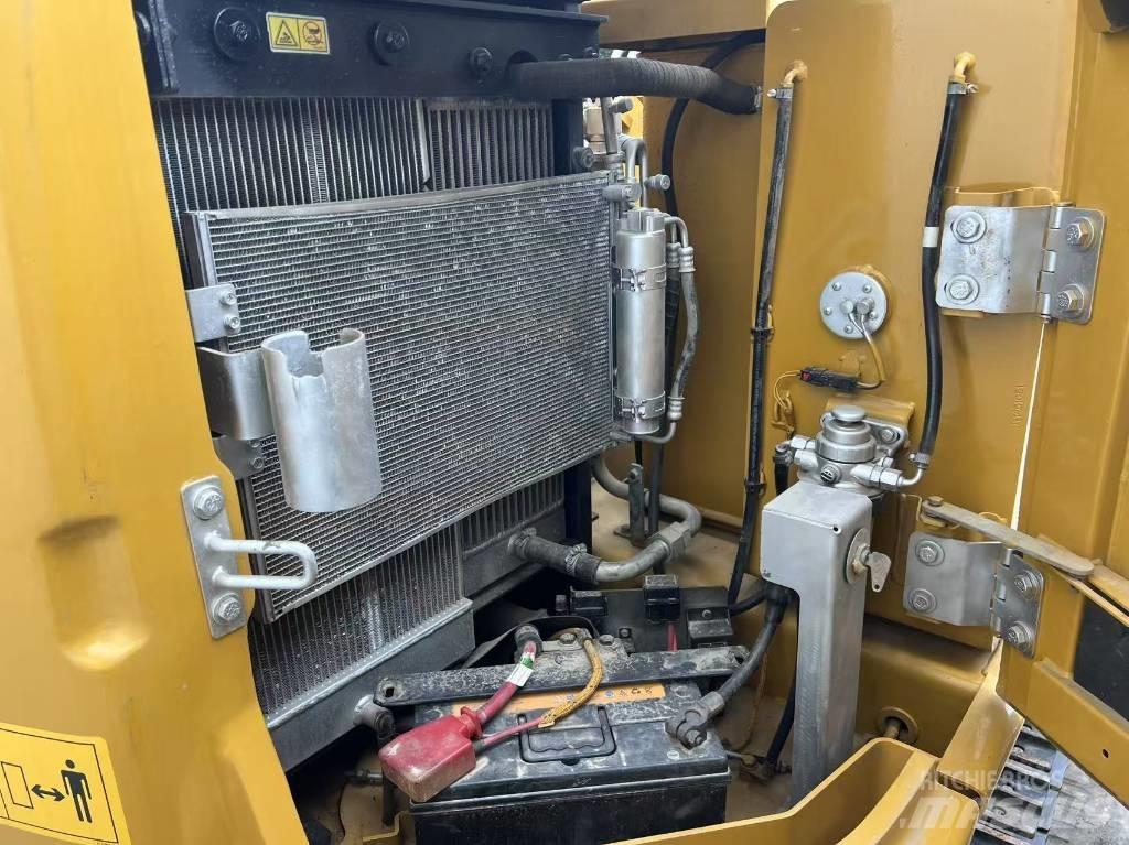 CAT CAT307E2 Mini rýpadla < 7t