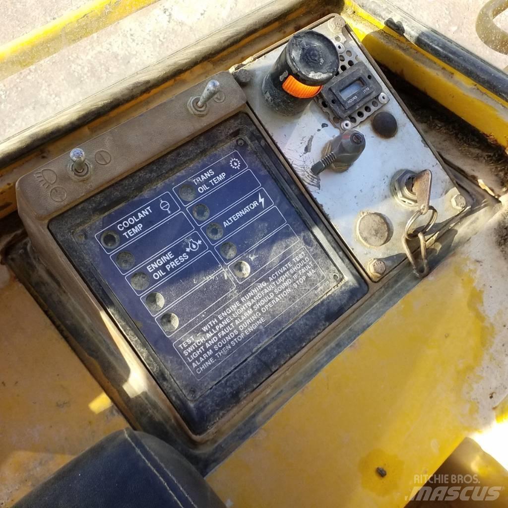 CAT 963 Pásové nakladače