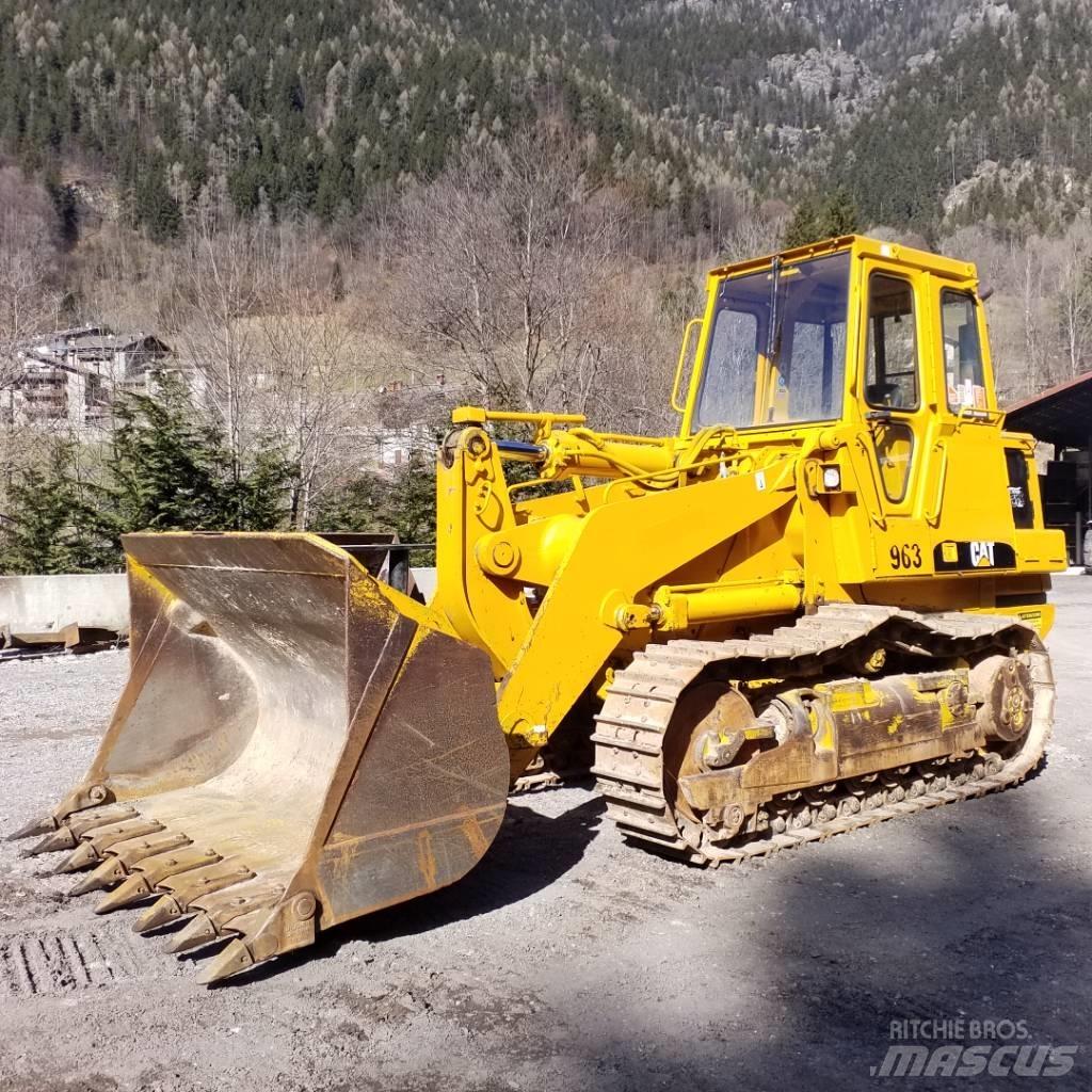 CAT 963 Pásové nakladače
