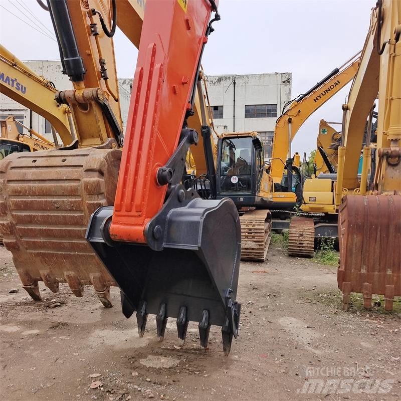 Doosan 225 LC Pásová rýpadla