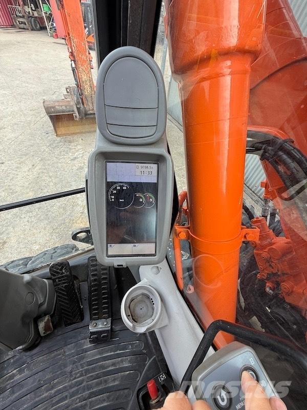 Hitachi ZX 140 W-5 Kolová rýpadla