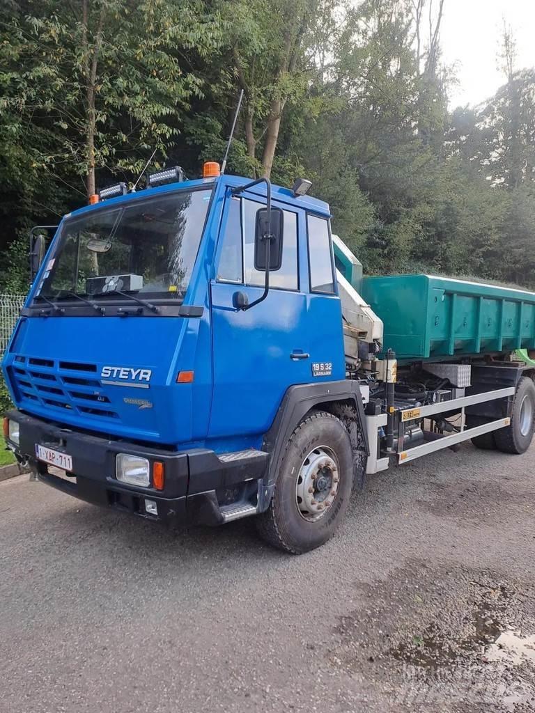 Steyr 19KP Hákový nosič kontejnerů