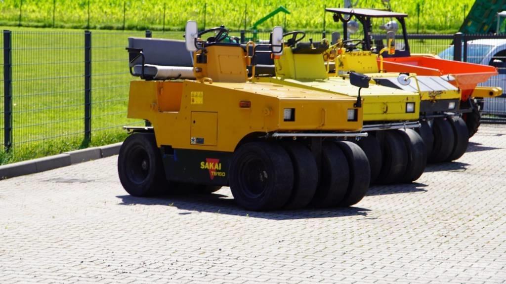 Sakai TS 160 Pneumatikové válce