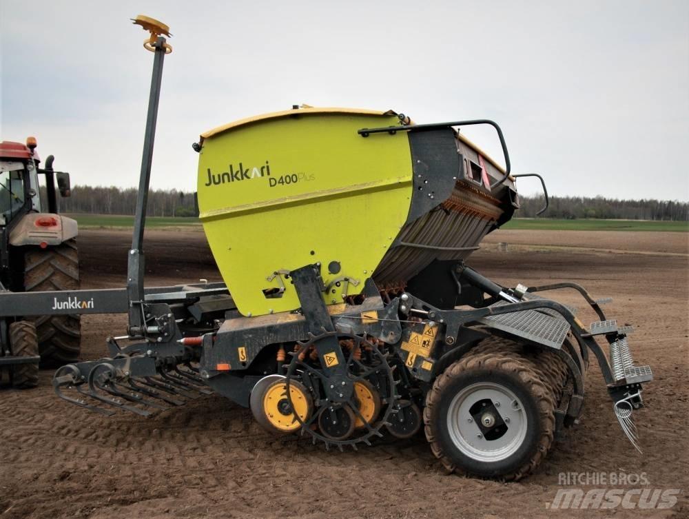 Junkkari D400 Plus Mechanické secí stroje