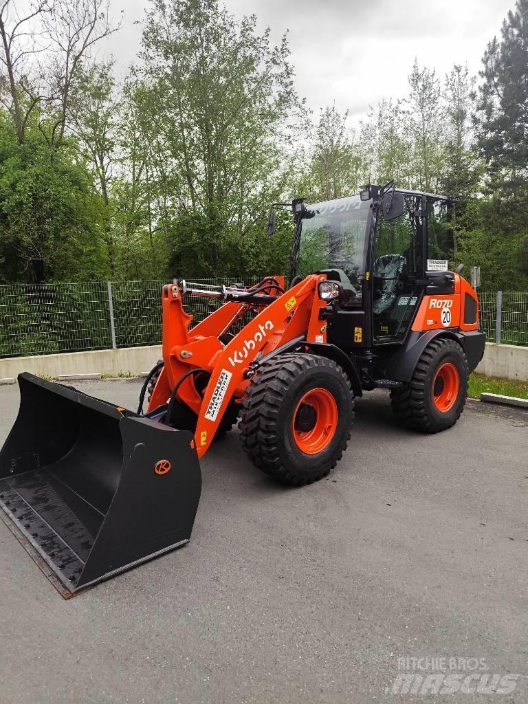 Kubota R 070 Kolové nakladače