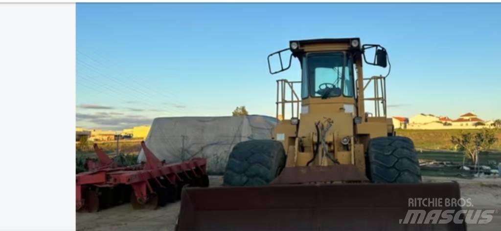 CAT 824 C Kolové dozery