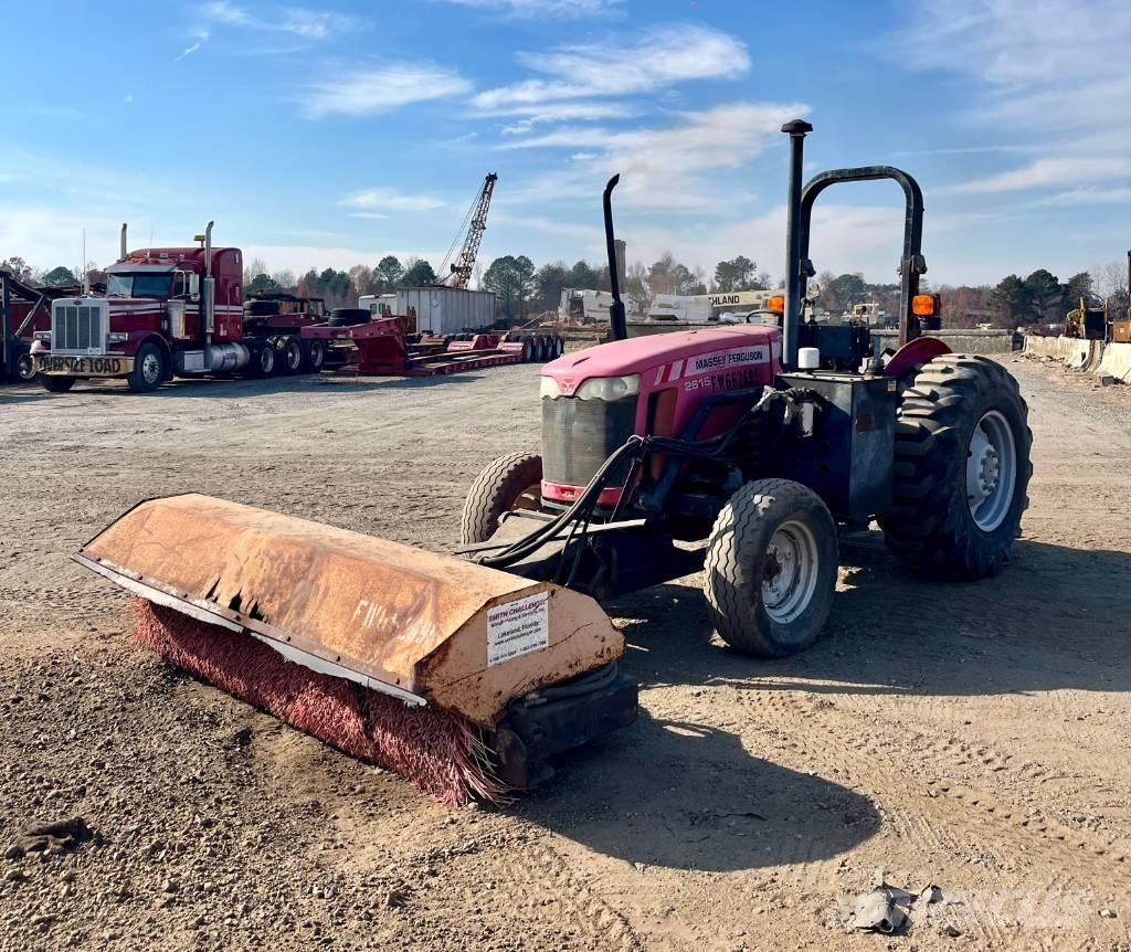 Massey Ferguson 2615 Traktory