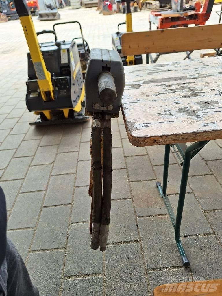 Atlas Copco LH 180 Bourací kladiva / Sbíječky