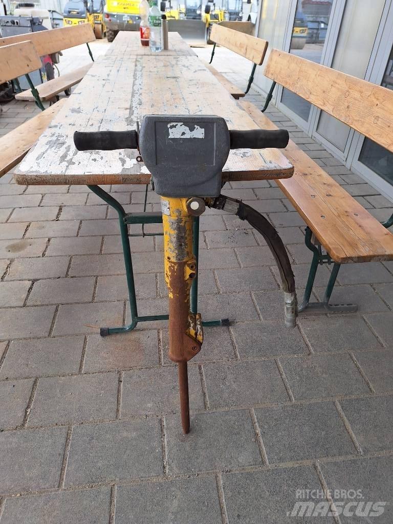 Atlas Copco LH 180 Bourací kladiva / Sbíječky