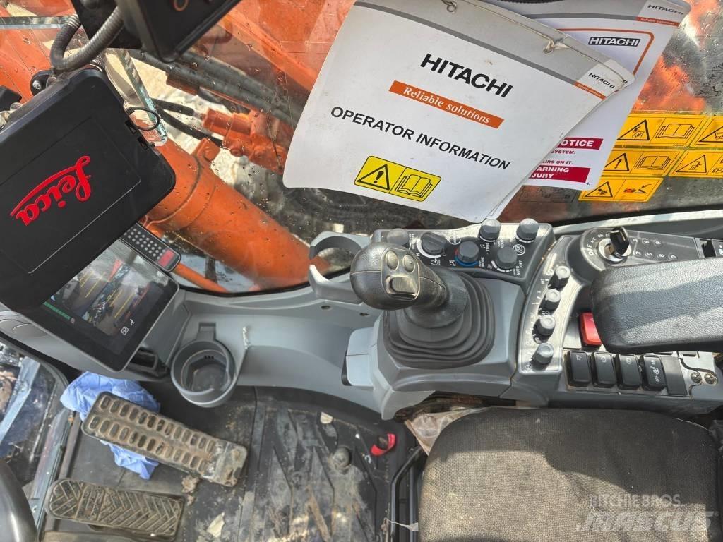 Hitachi ZX 155 W-7 Midi rýpadla 7t - 12t
