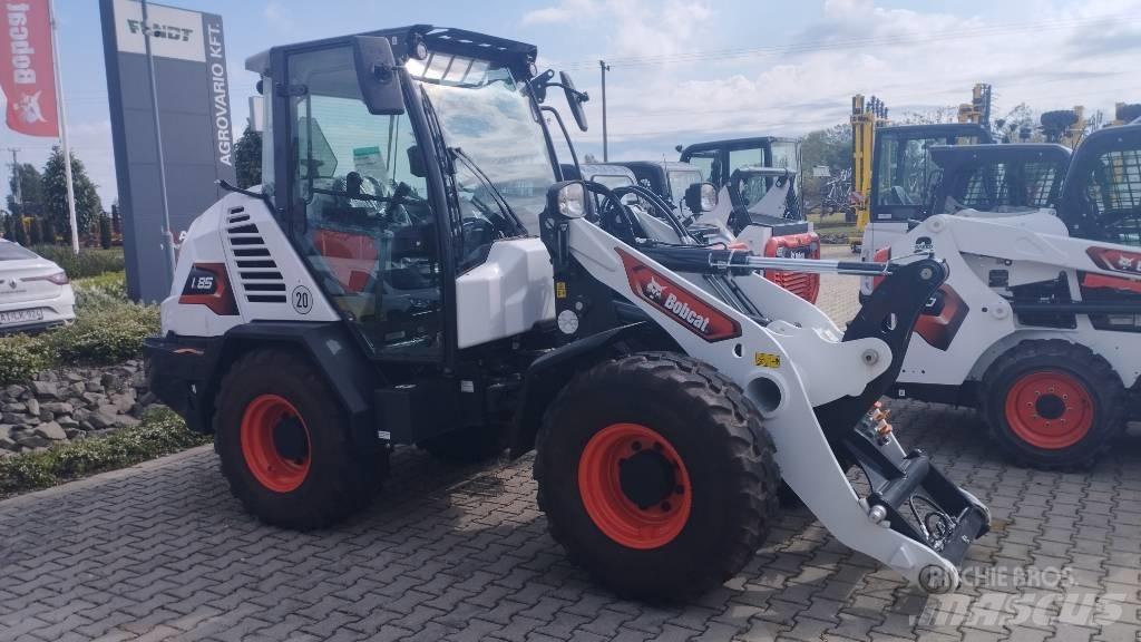 Bobcat L 85 Kolové nakladače