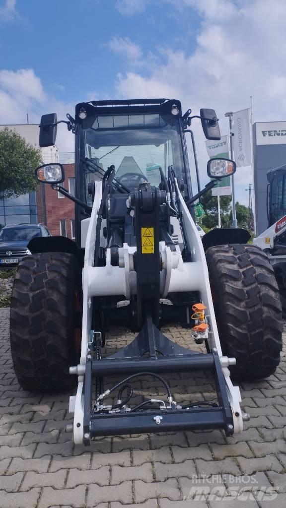 Bobcat L 85 Kolové nakladače