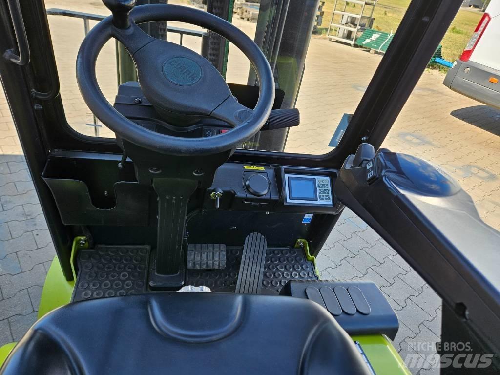 Clark GTX 18 Akumulátorové vozíky