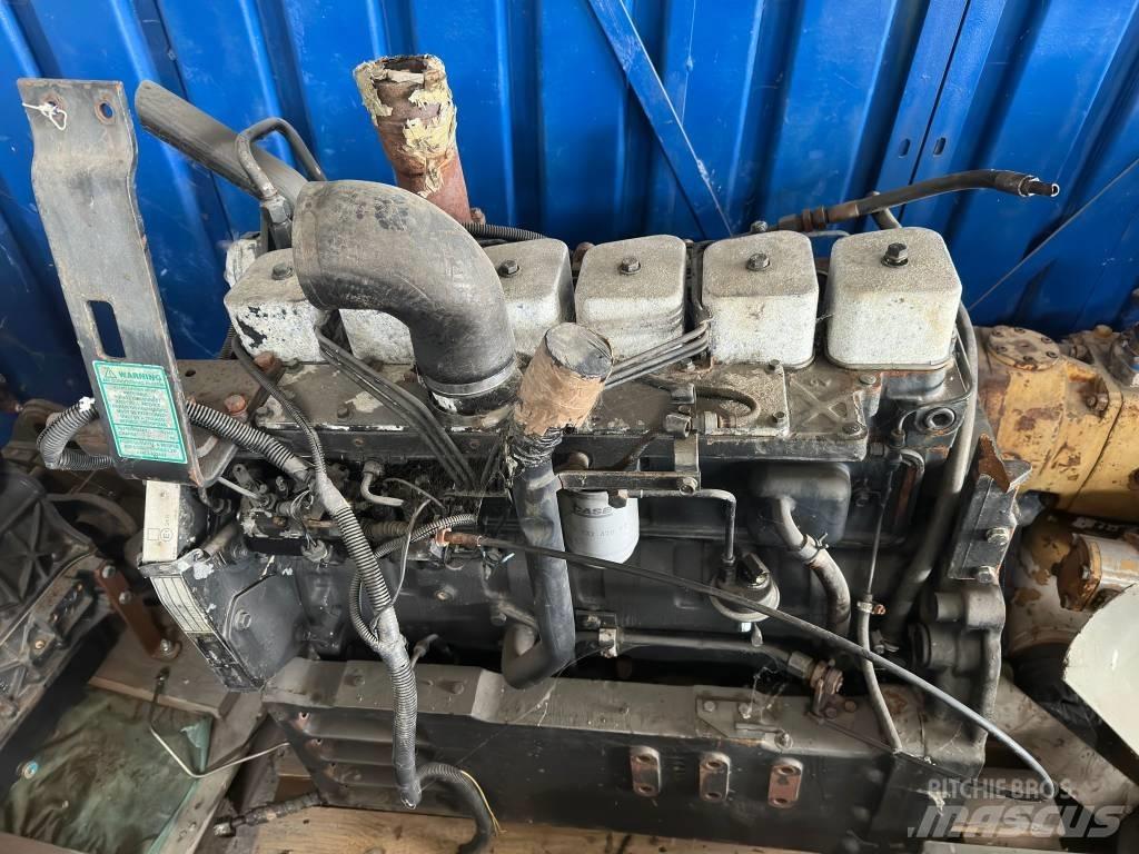 CASE 6-590 ENGINE Motory