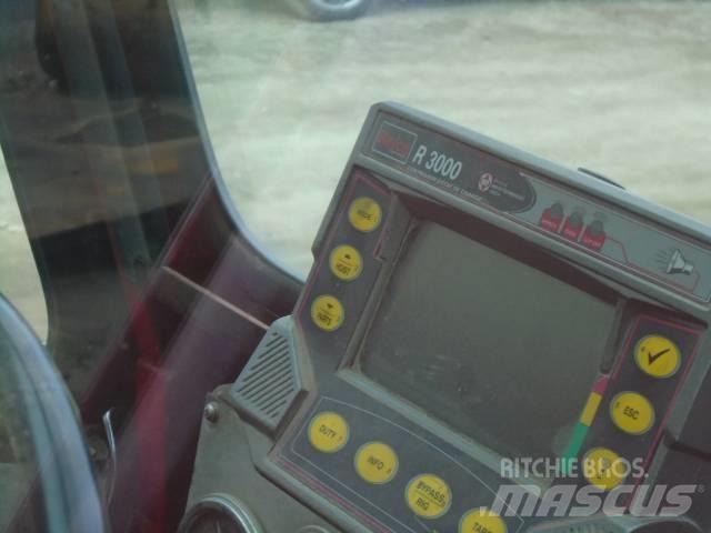 Grove RT 755 Jeřáby pro těžký terén