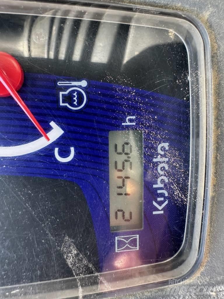 Kubota SSV 65 Smykem řízené nakladače