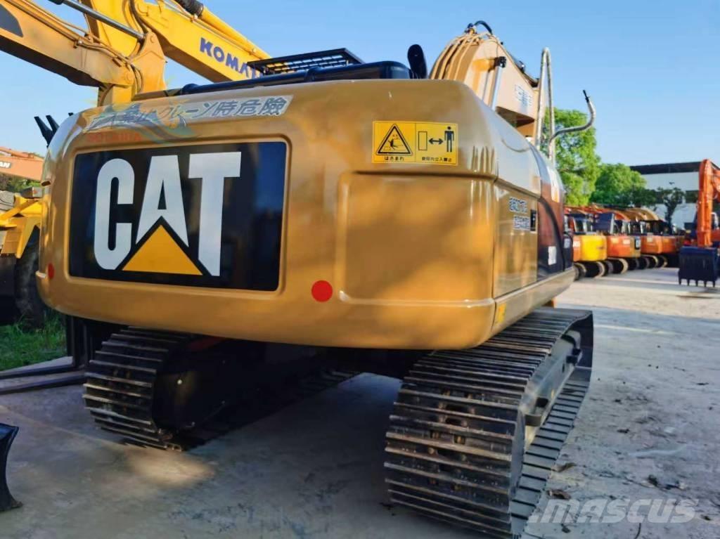 CAT 320d2 Pásová rýpadla