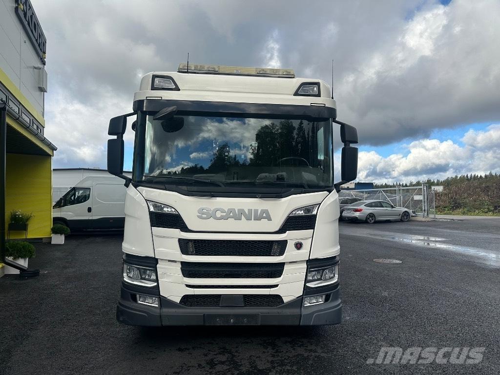 Scania P 370 6x2*4 Hákový nosič kontejnerů