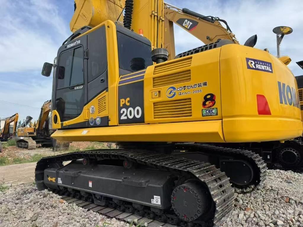 Komatsu 200-8 Pásová rýpadla