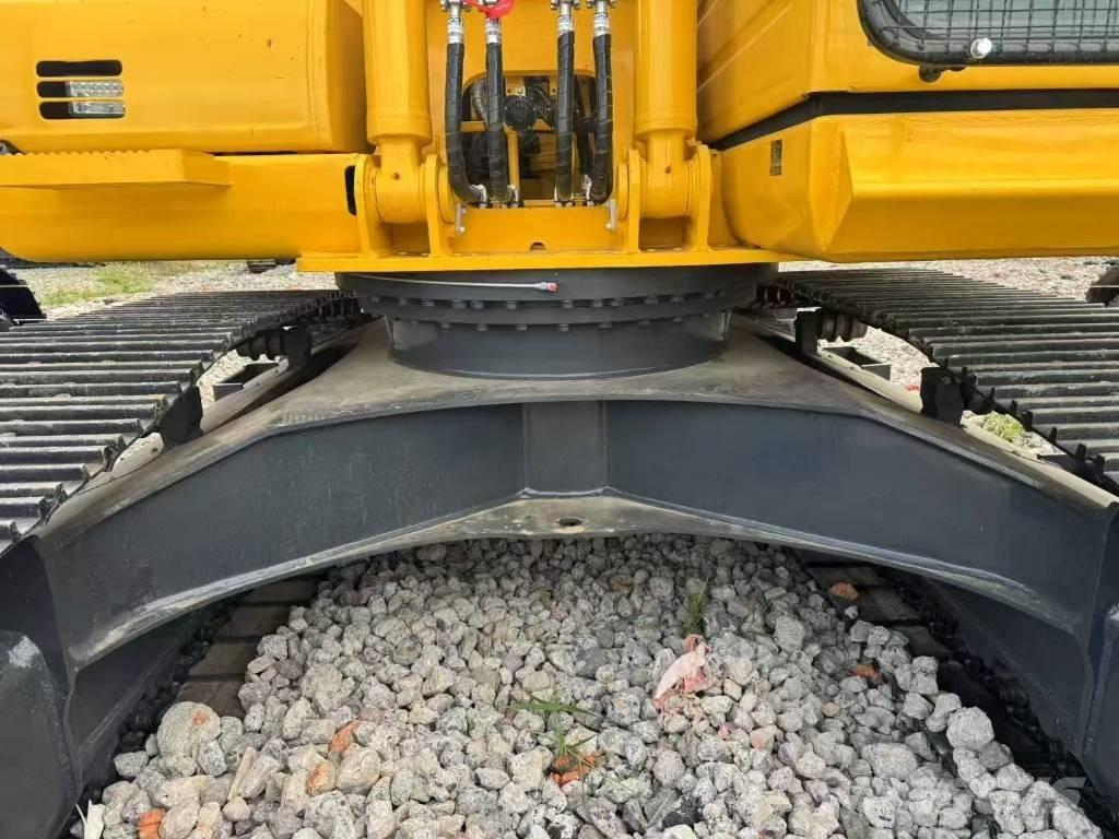 Komatsu 200-8 Pásová rýpadla
