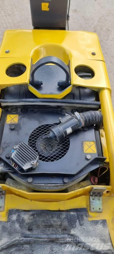 Atlas Copco LH 700 Kompaktory