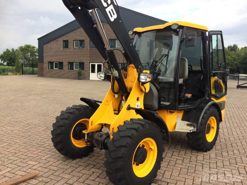 JCB 406 Kolové nakladače