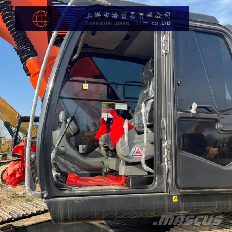 Hitachi ZX 240 Pásová rýpadla