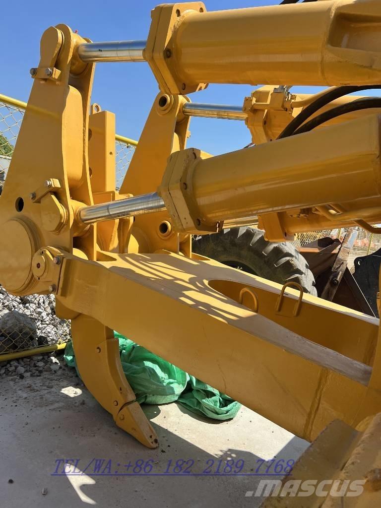 Shantui SD32 Pásové dozery