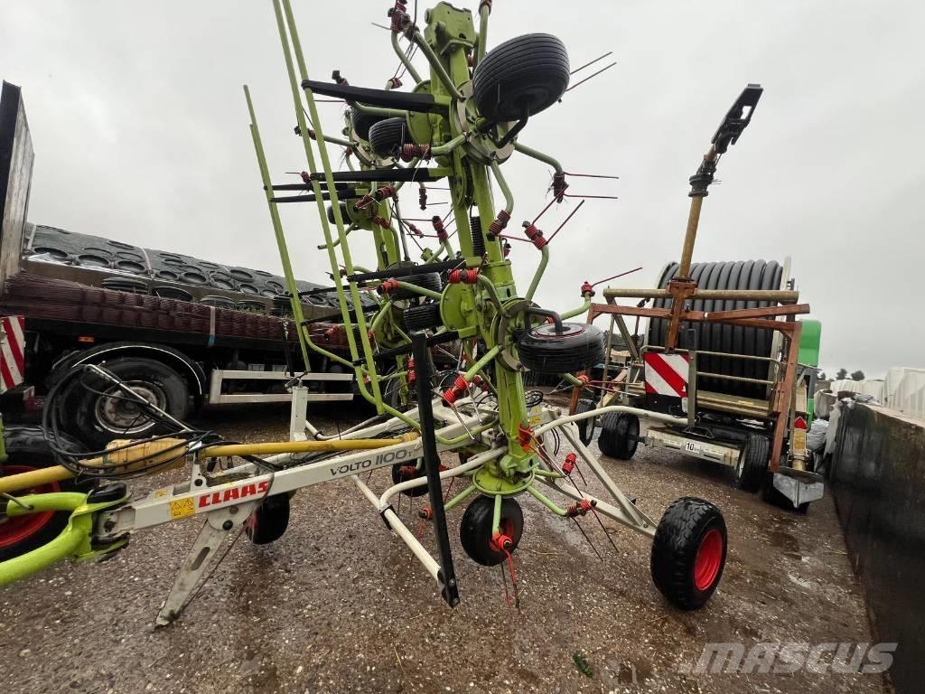 CLAAS Volto 1100 T Obraceče a shrabovače sena