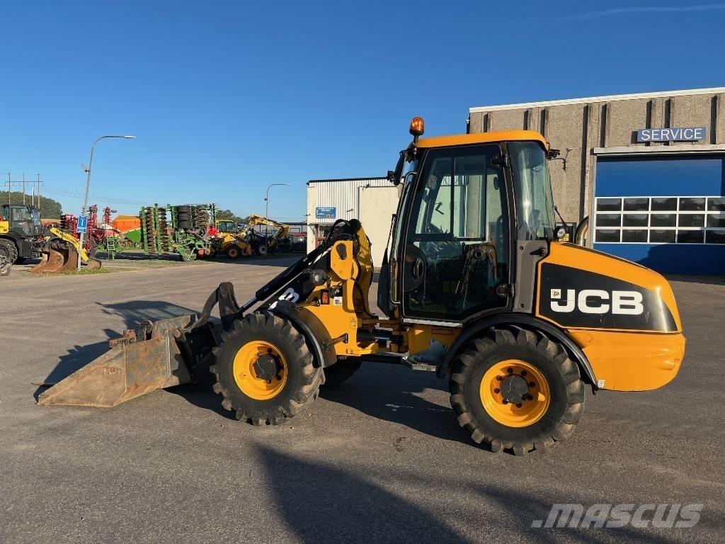 JCB 406 Teleskopické nakladače pro zemědělství