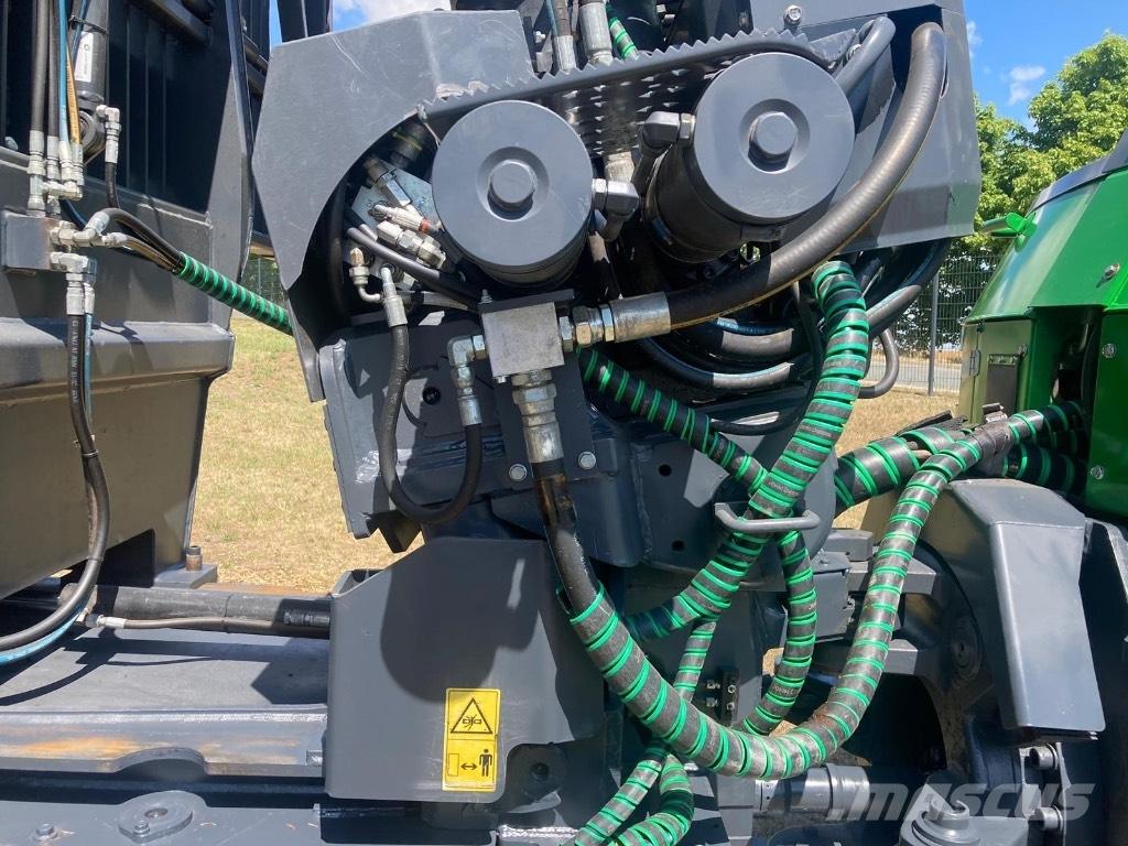 John Deere 1210G Vyvážecí traktory