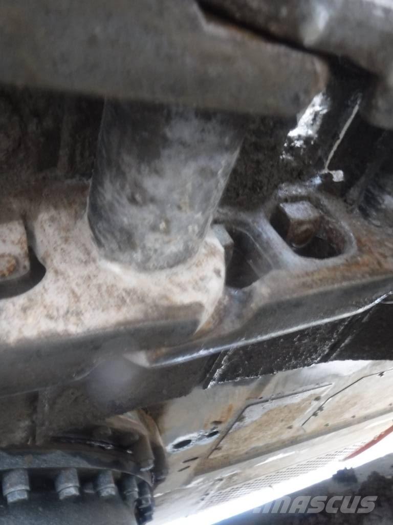 Hitachi ZX 300 LC-7 Pásová rýpadla