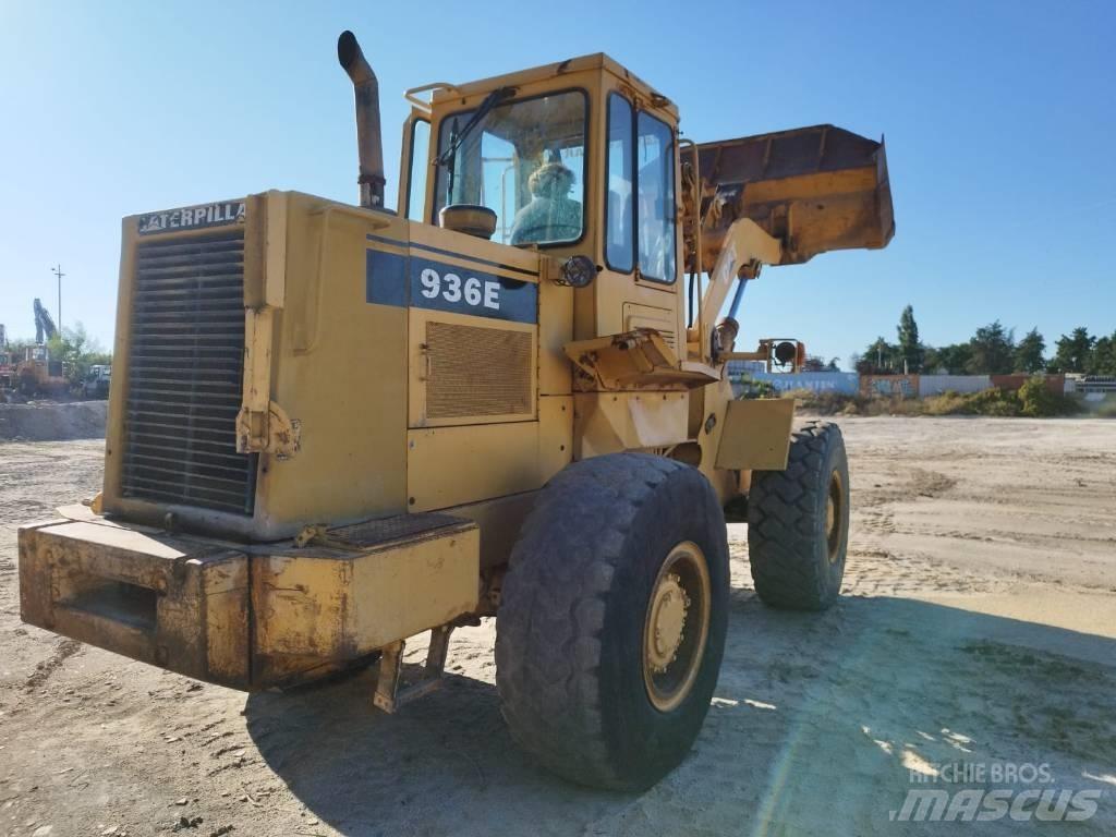 CAT 936 E Kolové nakladače