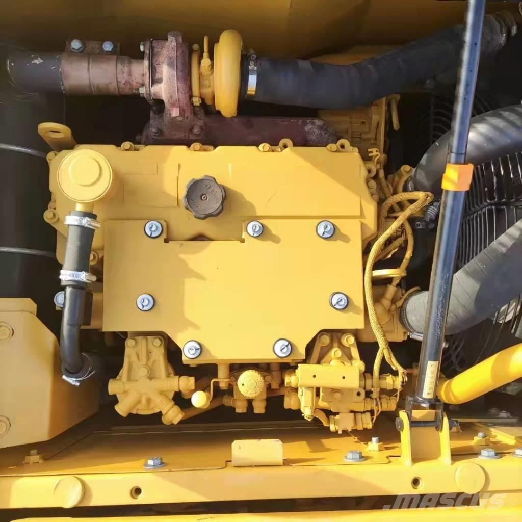 CAT 312 D Pásová rýpadla