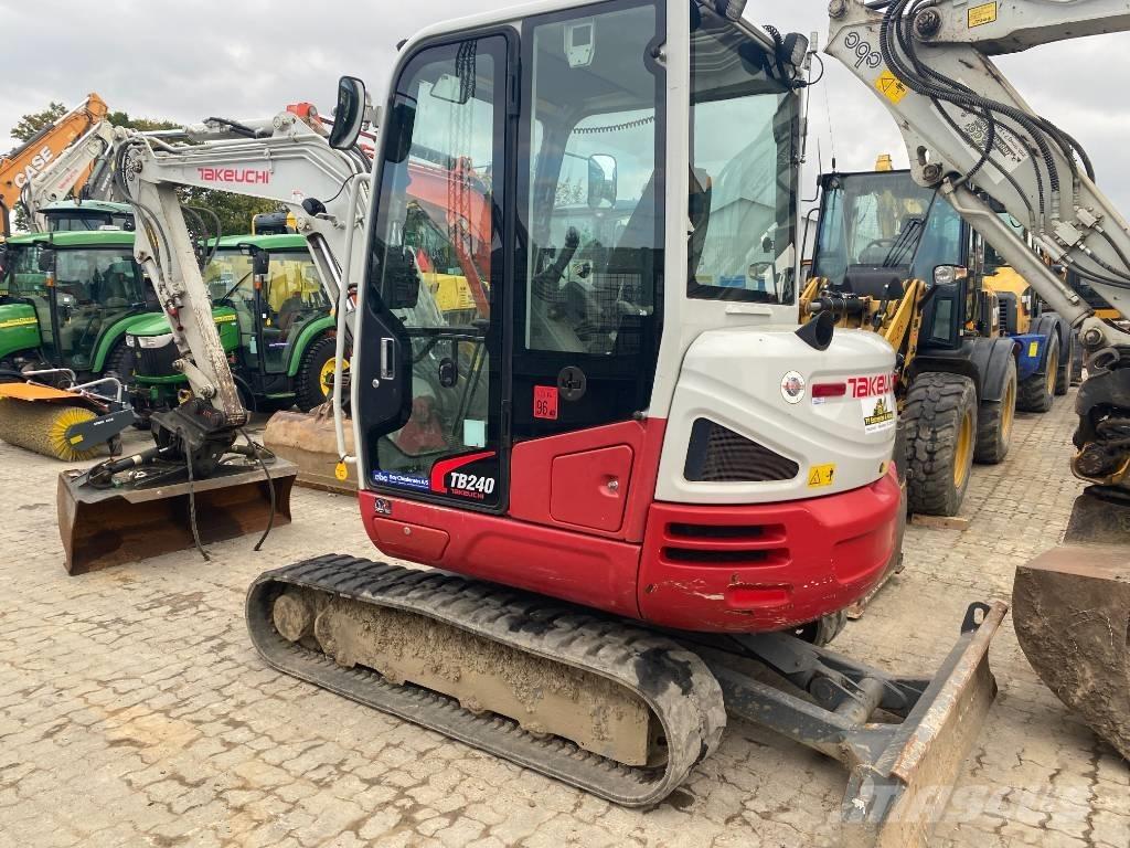 Takeuchi TB 240 Mini rýpadla < 7t