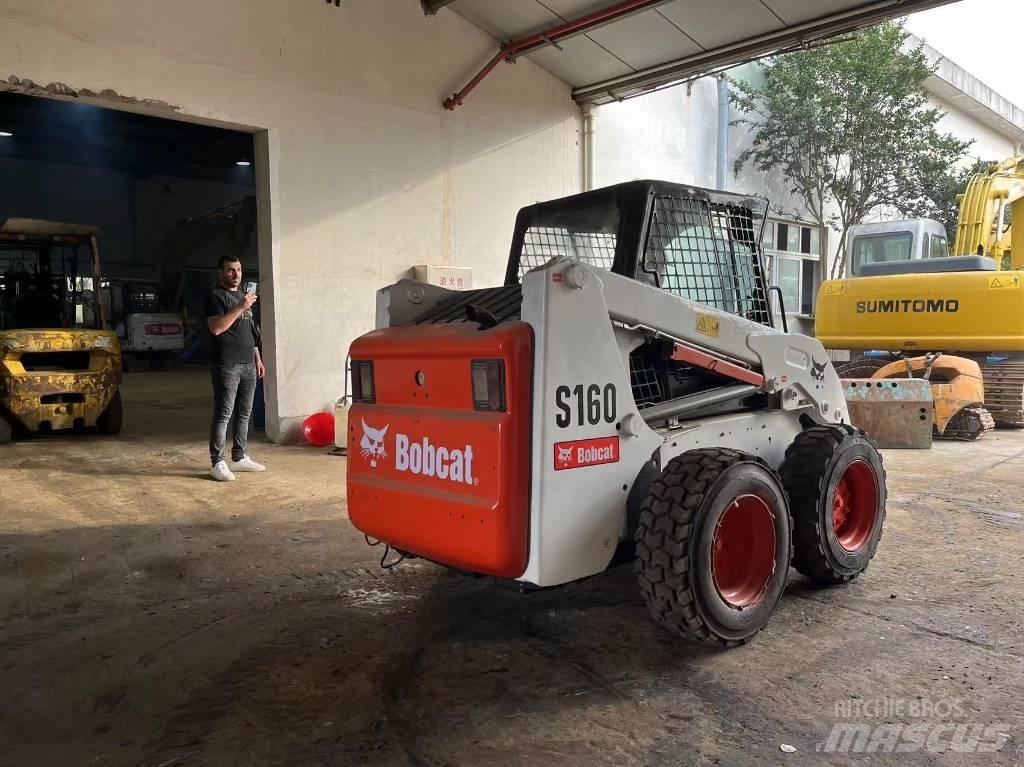 Bobcat S 160 Smykem řízené nakladače