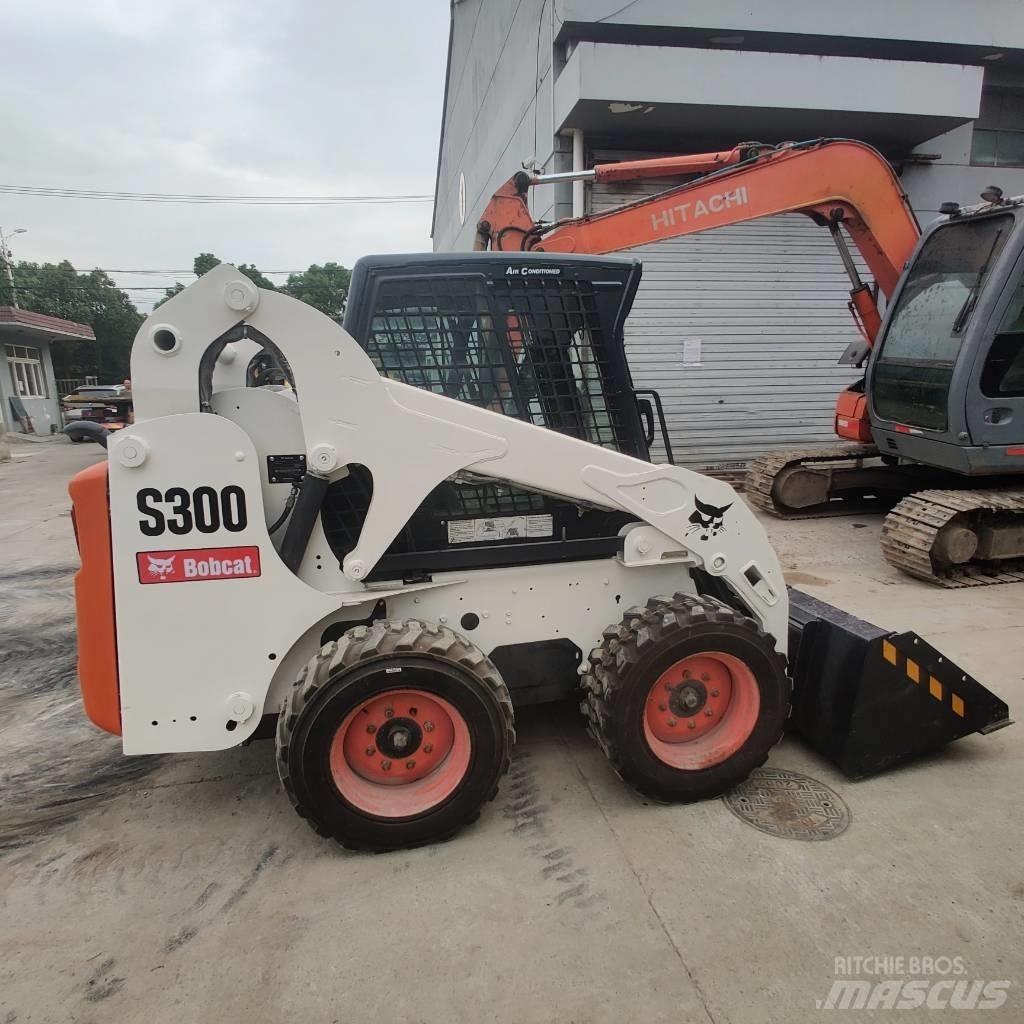 Bobcat S300 Smykem řízené nakladače